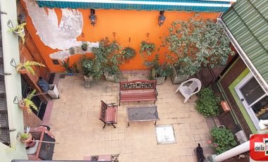 Casa en venta c/ patio, terraza y garage en Parque Patricios