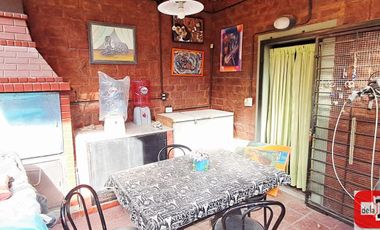 Casa en venta c/ patio, terraza y garage en Parque Patricios
