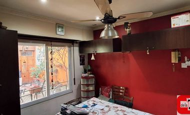 Casa en venta c/ patio, terraza y garage en Parque Patricios