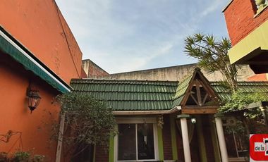 Casa en venta c/ patio, terraza y garage en Parque Patricios