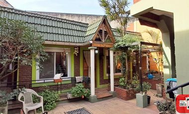 Casa en venta c/ patio, terraza y garage en Parque Patricios