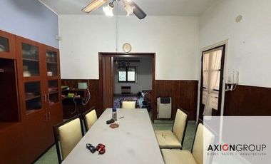 VENTA DE CASA DE 2 DORMITORIOS BERISSO APTO BANCO