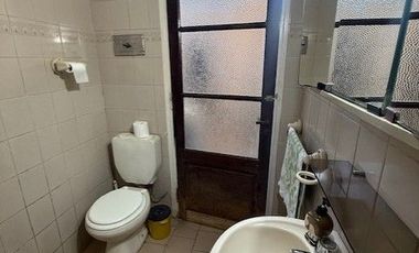 VENTA DE CASA DE 2 DORMITORIOS BERISSO APTO BANCO