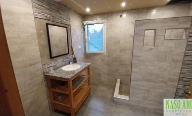 RETASADA. Propiedad de categoría en venta en Sierra de los Padres. Gas Natural