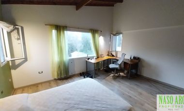 RETASADA. Propiedad de categoría en venta en Sierra de los Padres. Gas Natural