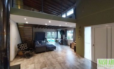 RETASADA. Propiedad de categoría en venta en Sierra de los Padres. Gas Natural