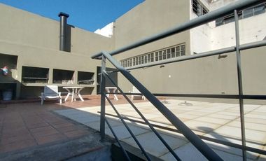 4 Ambientes con Espacio guardacoches fijo, Balcon. APTO CREDITO. Pileta. SUM