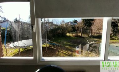 Hermosa Casa con excelente diseño en venta en Sierra de los Padres. Gas Natural