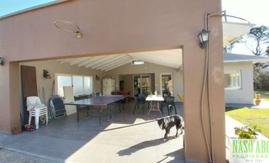 Hermosa Casa con excelente diseño en venta en Sierra de los Padres. Gas Natural