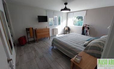 Hermosa Casa con excelente diseño en venta en Sierra de los Padres. Gas Natural