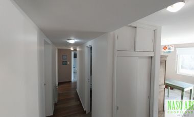 Hermosa Casa con excelente diseño en venta en Sierra de los Padres. Gas Natural