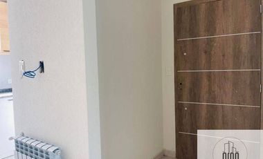 Departamento en venta c/ cochera en Área Centro Este