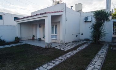VENTA - CASA - 2 DORMITORIOS - PUNTA ALTA