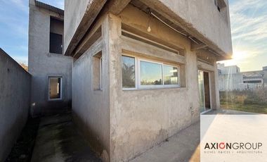 Casa en venta c/ cochera en Villa Parque Sicardi