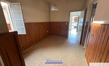 Casa en venta c/ cochera en 9 de Julio