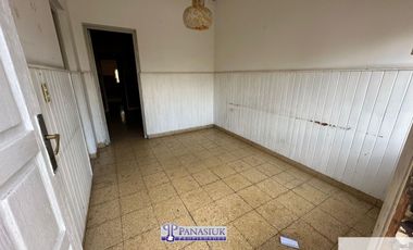 Casa en venta c/ cochera en 9 de Julio