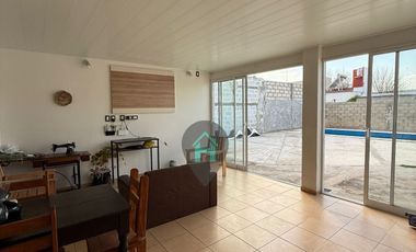 Casa en venta c/ cochera en Rafaela