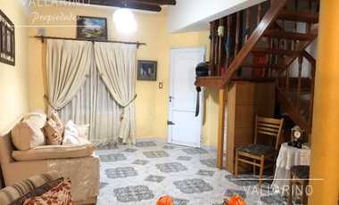 2 Dúplex, 2 dormitorios con patio, Bolívar 873, Colón.