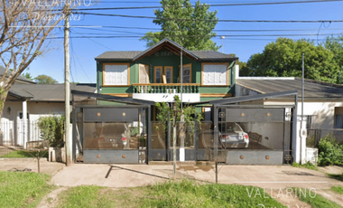 2 Dúplex, 2 dormitorios con patio, Bolívar 873, Colón.