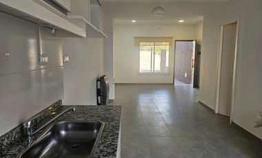 Casa en venta c/ cochera en Jesús Nazareno