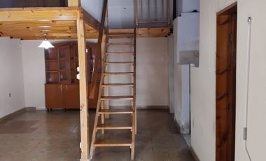 VENTA. Lote de 8,66 x 25mts. Casa ideal para 2 familias. VILLA MADERO.