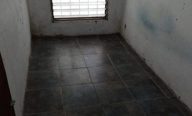 VENTA. Lote de 8,66 x 25mts. Casa ideal para 2 familias. VILLA MADERO.