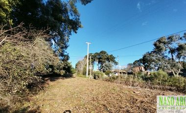 Hermoso lote en esquina en venta en Sierra de los Padres