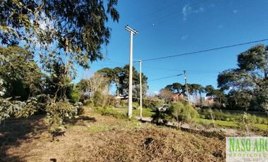 Hermoso lote en esquina en venta en Sierra de los Padres
