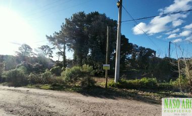 Hermoso lote en esquina en venta en Sierra de los Padres