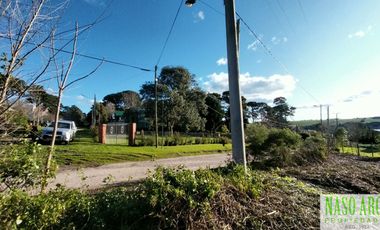 Hermoso lote en esquina en venta en Sierra de los Padres