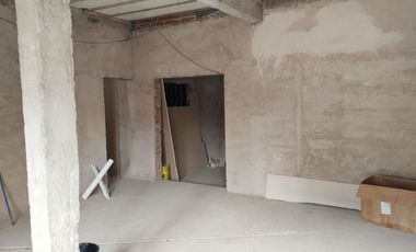 CASA EN CONST. ZONA TRIBUNALES CUTRAL-CO