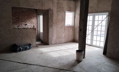 CASA EN CONST. ZONA TRIBUNALES CUTRAL-CO