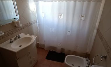 Triplex en venta de 3 dormitorios c/ cochera en Costa Azul