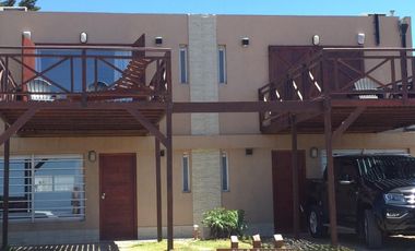 VENTA -DUPLEX FRENTE AL MAR - VILLA GESELL