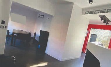 10 e/ 157 y 158- CASA (BERISSO)