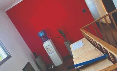 10 e/ 157 y 158- CASA (BERISSO)