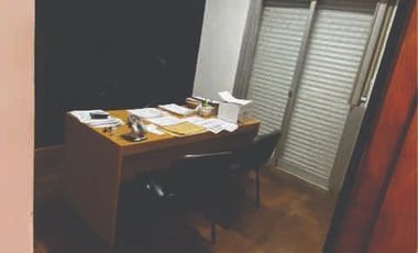 10 e/ 157 y 158- CASA (BERISSO)