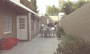 35 e/ 4 y 5, LA PLATA