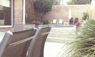 35 e/ 4 y 5, LA PLATA