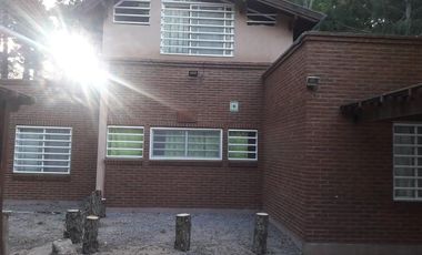 Dúplex en venta de 2 dormitorios c/ cochera en La Lucila del Mar