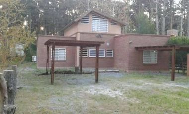 Dúplex en venta de 2 dormitorios c/ cochera en La Lucila del Mar