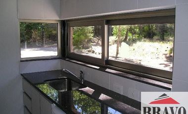 CASA de 4 AMB. SOBRE LOTE DE 675 M2 - Mar de las Pampas | Cod.0046