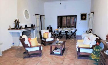 CASA NIVEL PREMIUN DE 6 DORM Y PILETA