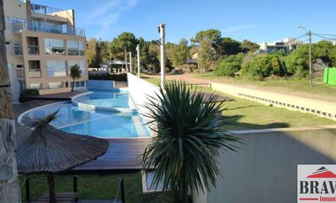 Departamento de 3 amb, c/cochera a mts del mar en Las  Gaviotas | cod.0214