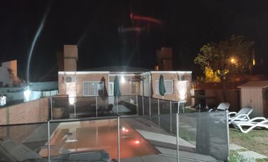 00139 Impecable departamento en planta alta para 4 con pileta