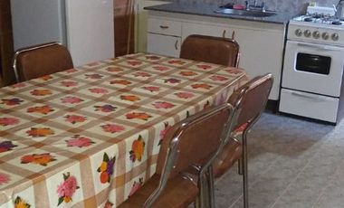 00201 Casa en alquiler de 2 dormitorios c/ cochera en Villa Cura Brochero