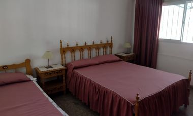 00040 Casa para 6  a metros de la plaza de Villa Cura Brochero