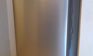 00090 Casa p/ 6 con amplio parque a mts del Rio y de plaza- con cochera