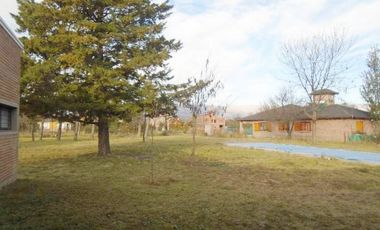 K009 MC Inmejorable Chalet  residencial c/ pileta 3 dorm. 4 bañ. en Mina Clavero