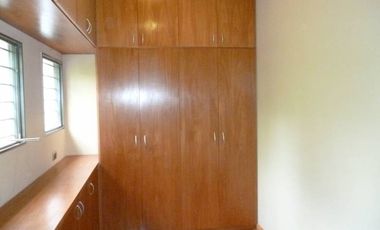 K009 MC Inmejorable Chalet  residencial c/ pileta 3 dorm. 4 bañ. en Mina Clavero